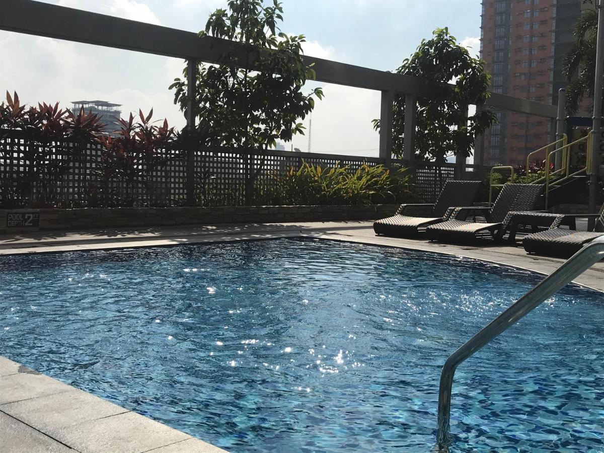 Frost At Manhattan Heights Towerb Manila Exteriör bild