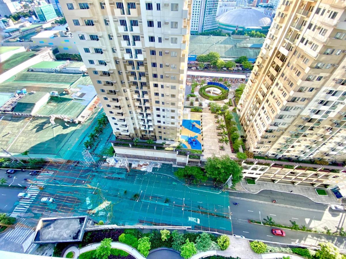 Frost At Manhattan Heights Towerb Manila Exteriör bild